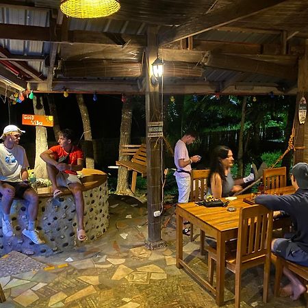 B&R Hostel Nagtabon Bacungan Ngoại thất bức ảnh
