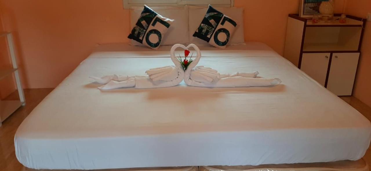 B&R Hostel Nagtabon Bacungan Ngoại thất bức ảnh